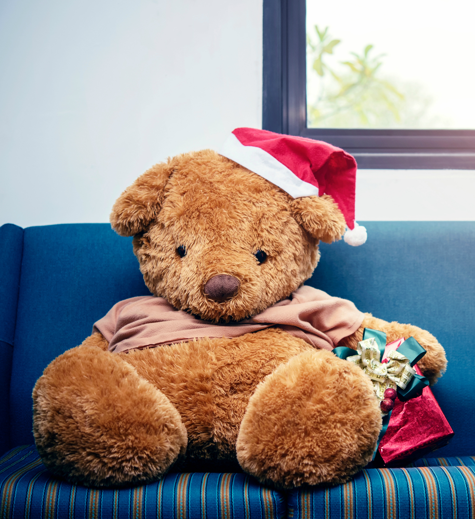 241818-things-to-avoid-ex-christmas-temptation-to-text.jpg