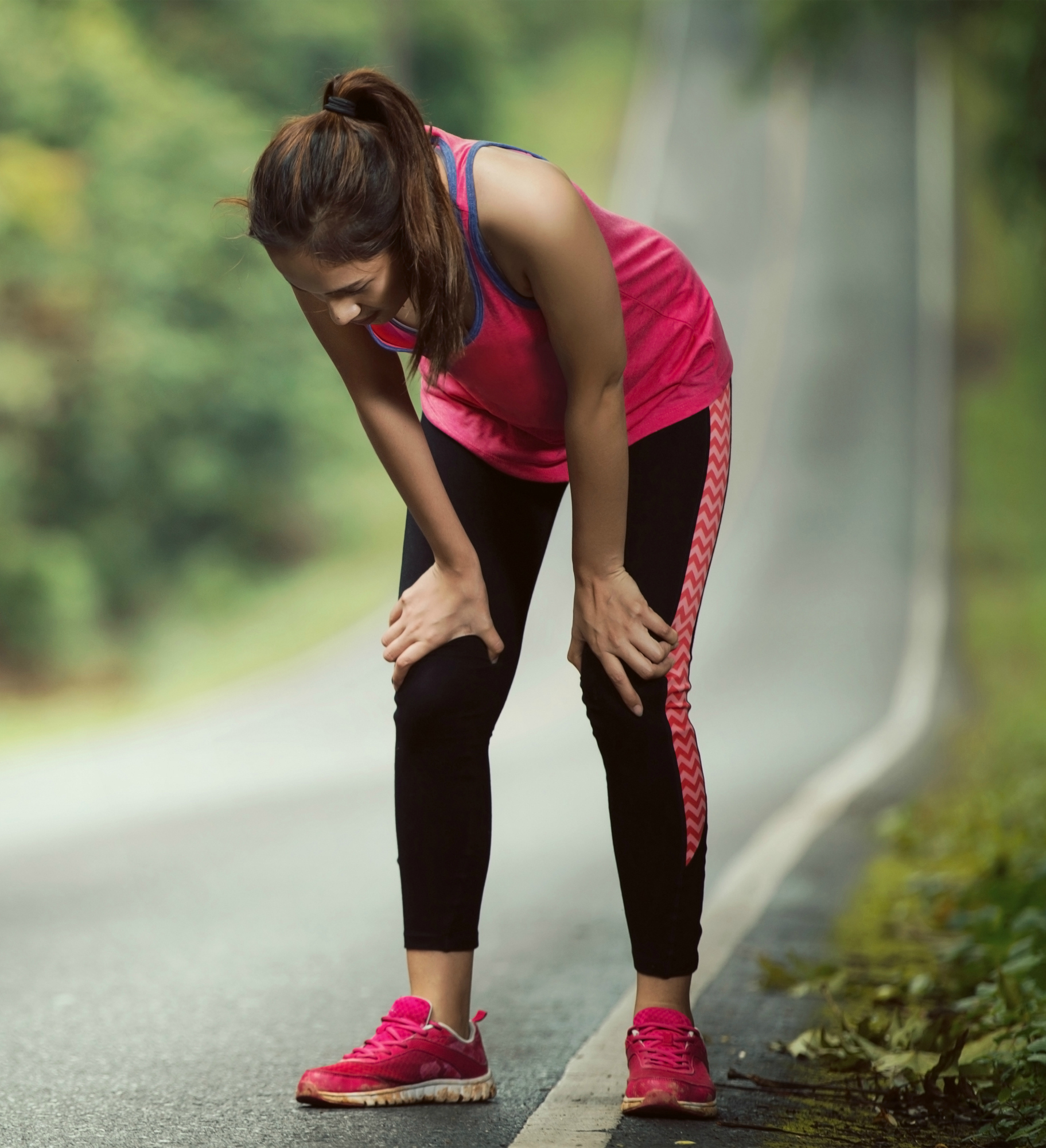 Women are tired From jogging on a steep slope