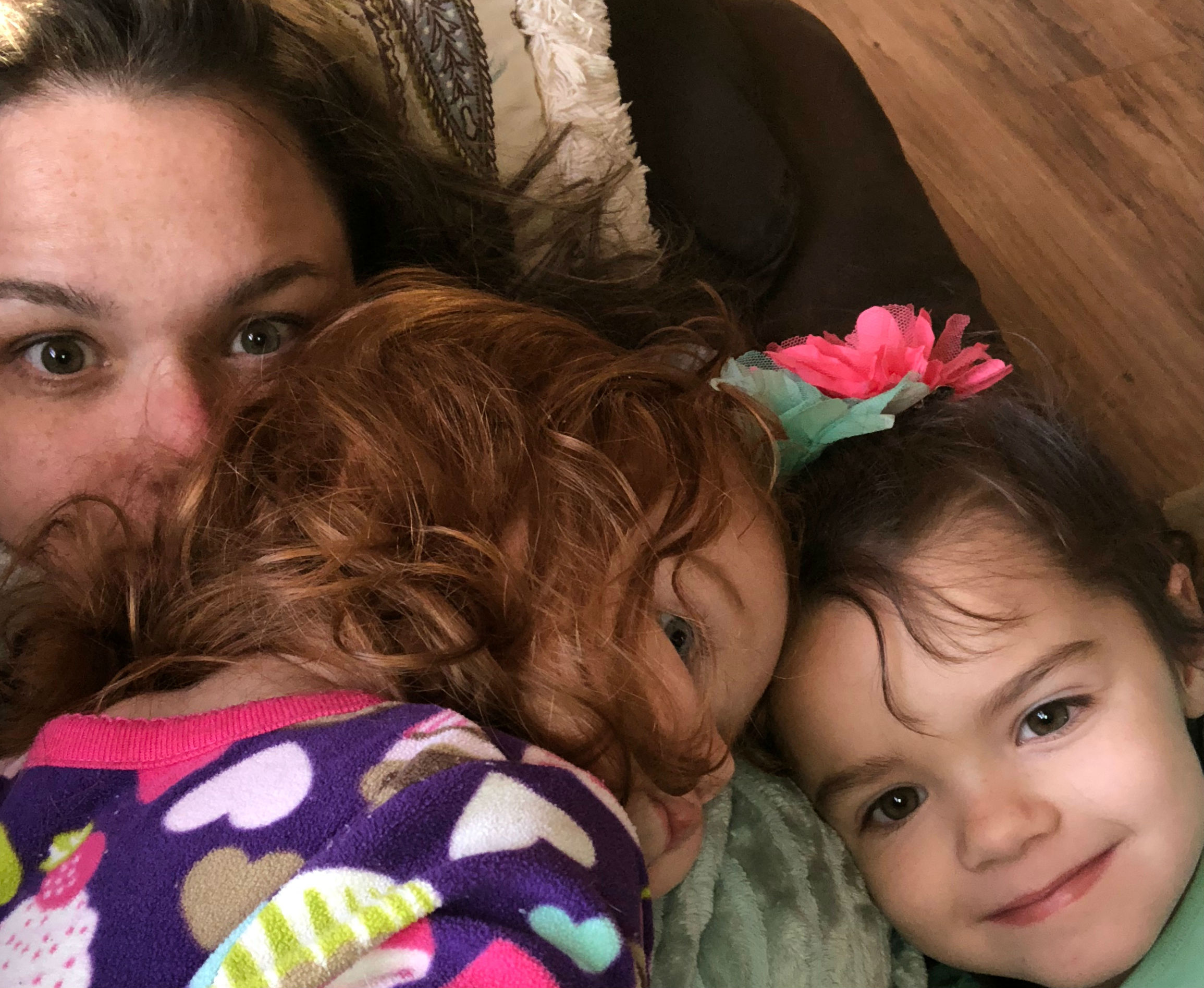mom-two-kids-snuggling