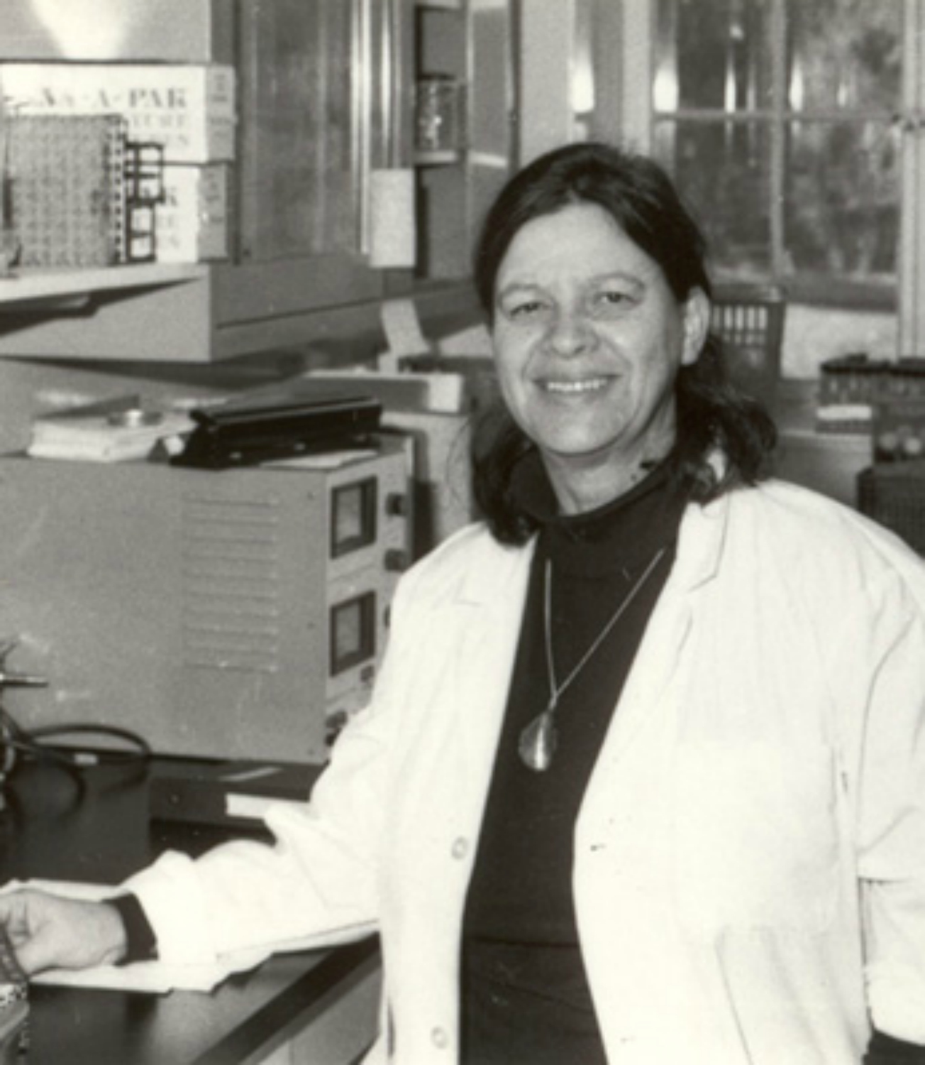 249285-overshadowed-women-esther-lederberg-microbial-genetics.jpg
