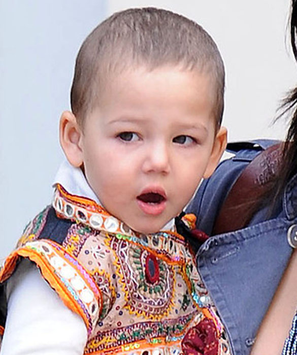 "Top Chef" host Padma Lakshmi spends the day shopping with lucky little Krishna