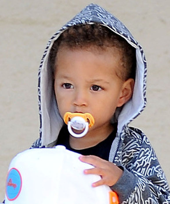 **EXCLUSIVE** Alicia Keys and husband Swizz Beatz, with son Egypt hitching a ride on his shoulders, are seen taking a stroll together in the West Village