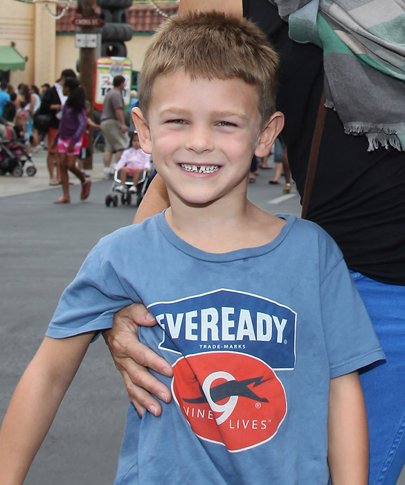 Sheryl Crow And Sons Visit Disneyland