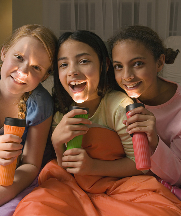 31876-sleepover1c.jpg 31876-sleepover1c.jpg