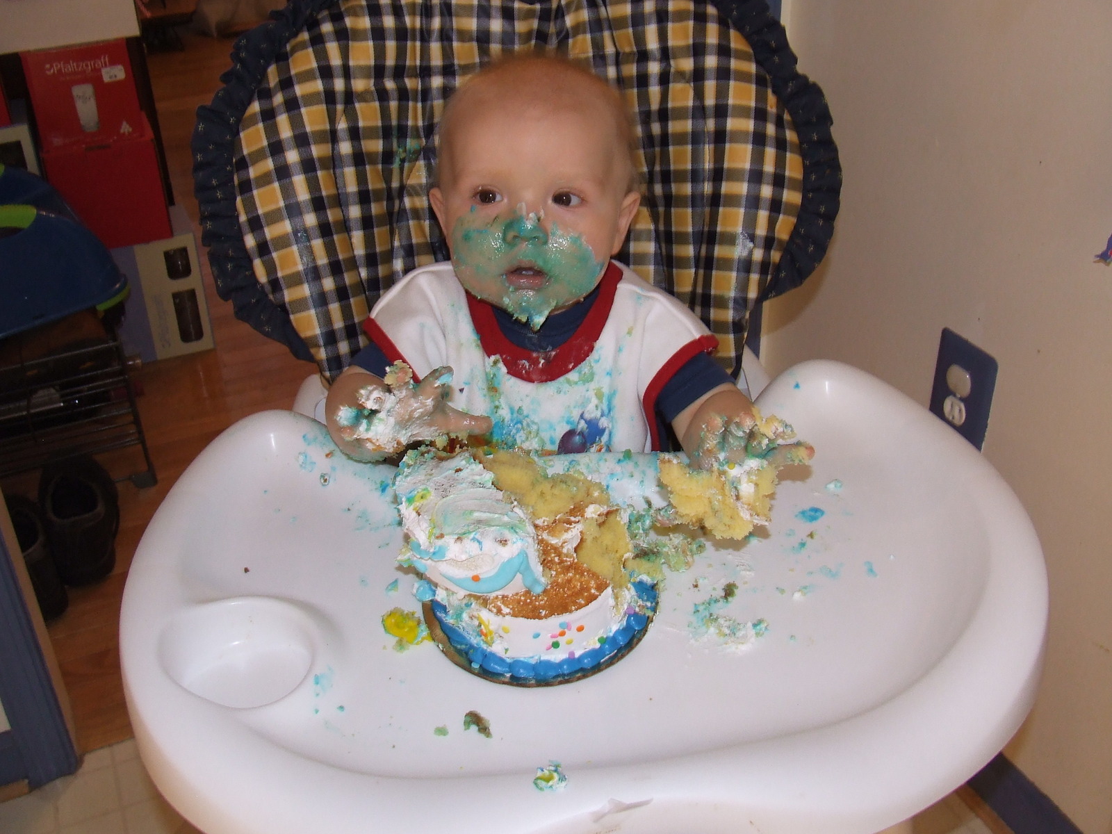 37592-happy-first-birthday-by-denise-facto.jpg