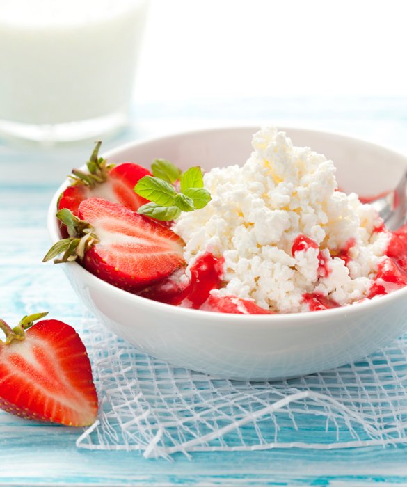 41389-straberries_cottage_cheese.jpg 41389-straberries_cottage_cheese.jpg