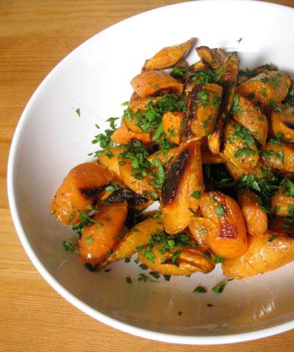 46288-market-roasted-carrots.jpg