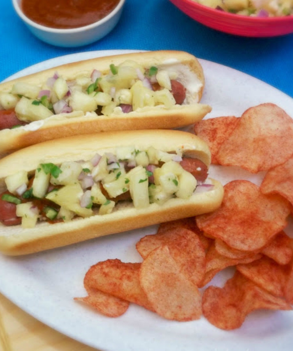 48724-hawaiian-hot-dog.jpg