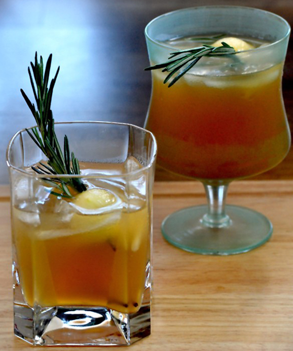 51058-honeycrisp_spiced_apple_rum_libation.jpg