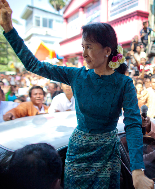 51450-5-aung-san-suu-ki-106820692.jpg