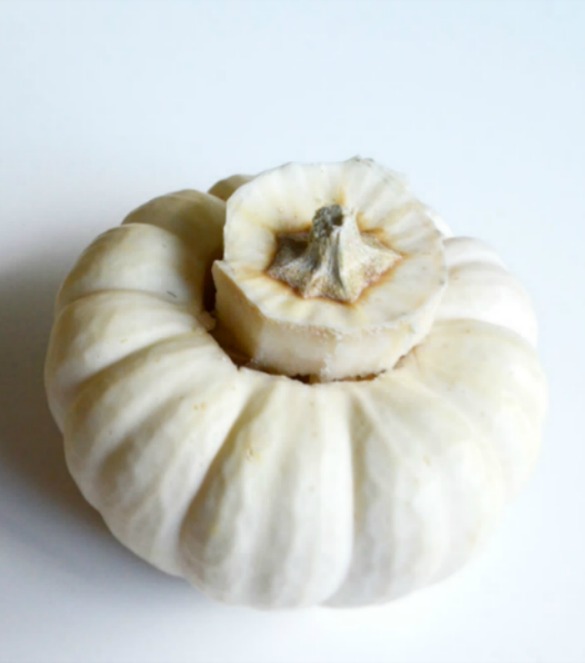 54452-cut-mini-pumpkin-tealights.jpg