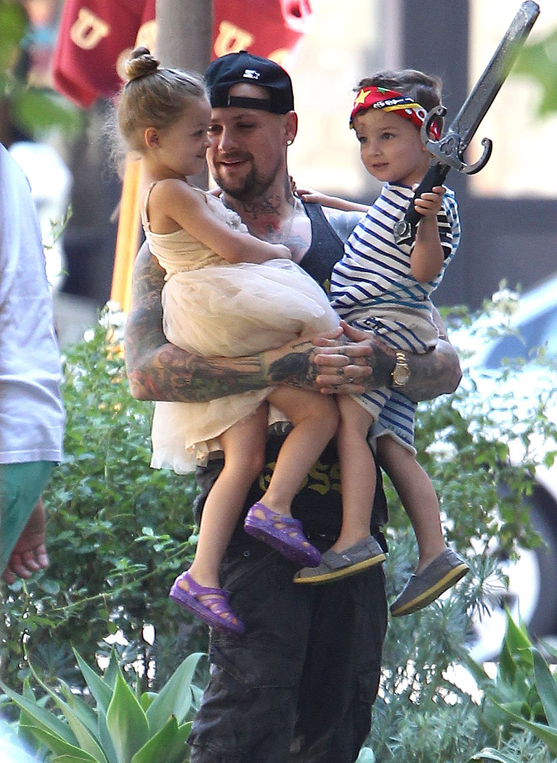 Semi-Exclusive... The Madden-Richie and Maguire-Meyer Families Attend a Birthday Party