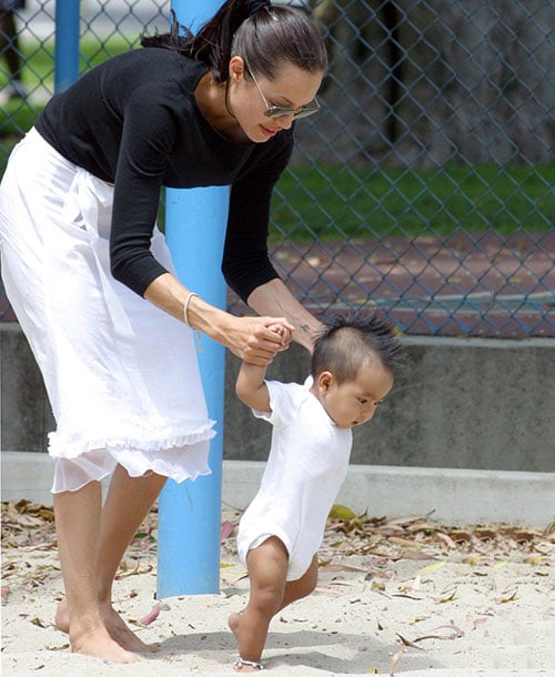 57537-2002-2532pcn_angelina10.jpg