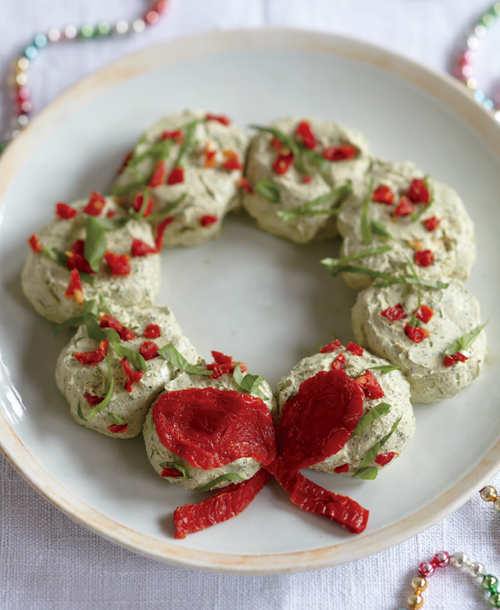 58625-pesto-holiday-wreath.jpg