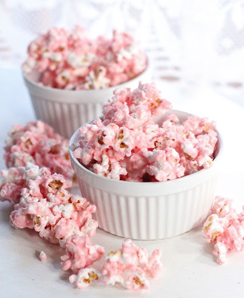 61977-white-chocolate-popcorn-5.jpg
