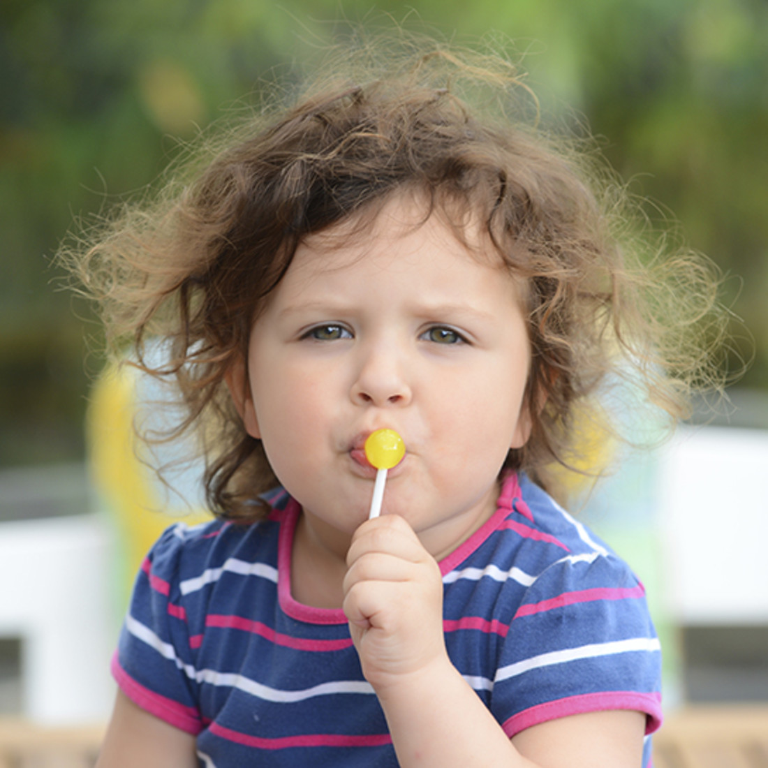75320-7-baby-with-candy.jpg