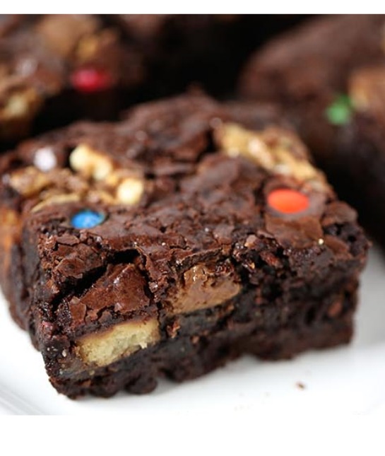 79116-candy-bar-brownies.jpg