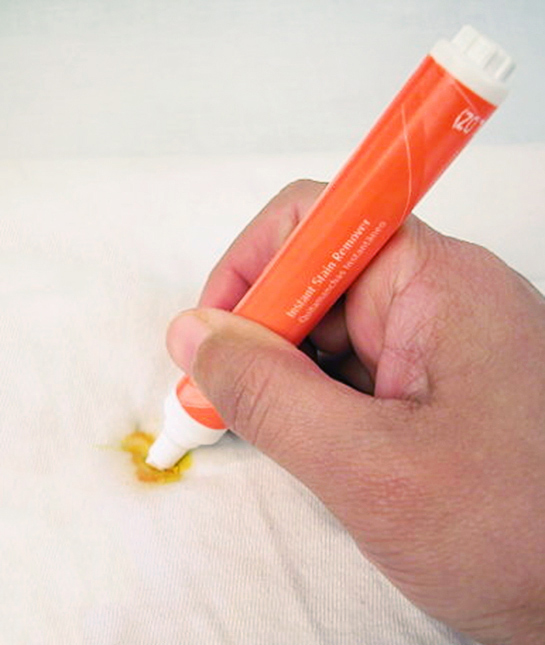 80327-4-laundry-tips-stain-pen-fight.jpg