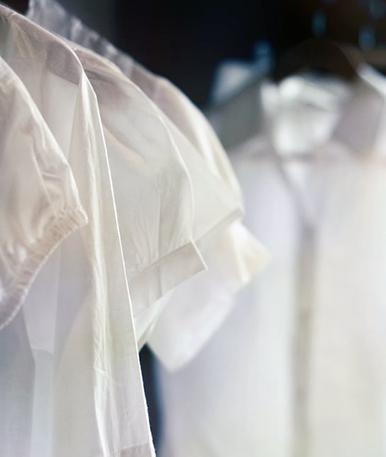 80330-8-laundry-tips-fresh-hanging-clothes-closet-daylight-clean.jpg
