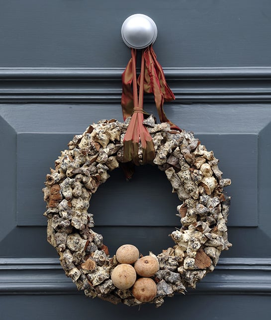 82409-4-cozy-fall-holiday-wreath-door-festive-welcoming-warm.jpg