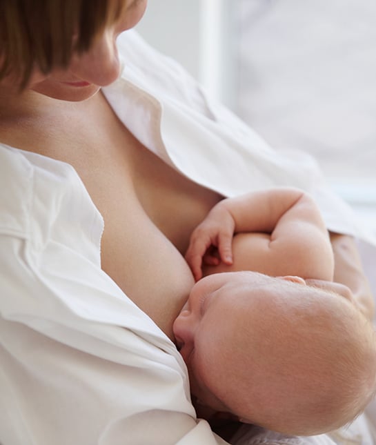 82676-8-breastfeeding-bonding-milk-coma-smile-newborn-baby.jpg
