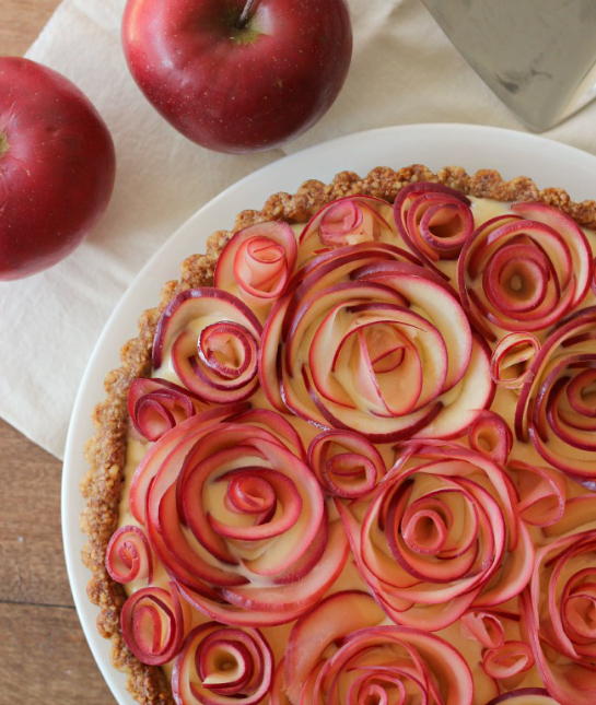 83135-apple-walnut-pie.jpg 83135-apple-walnut-pie.jpg