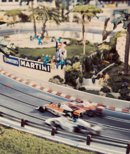 86857-expensive-christmas-racecar.jpg 86857-expensive-christmas-racecar.jpg