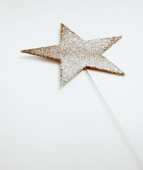 87373-mom_toysannoyparents_02_sparkle_getty_492690223.jpg