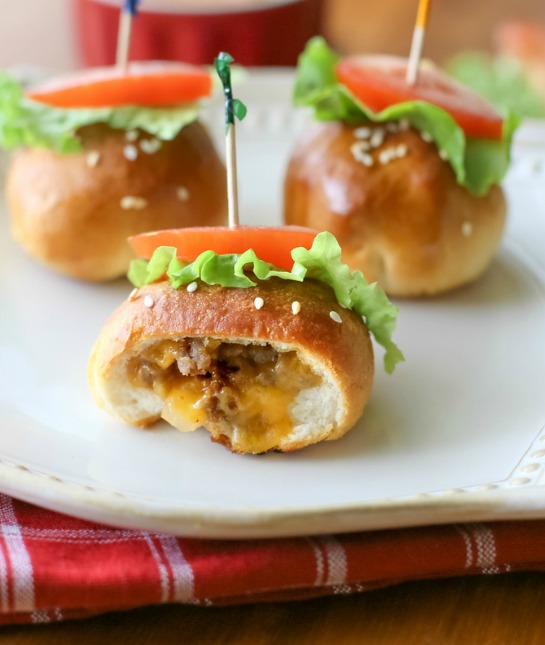 89087-cheeseburger-pizza-balls.jpg