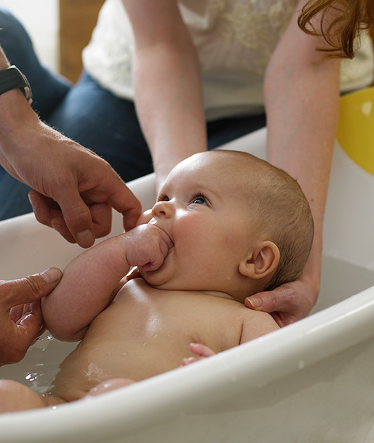 90715-3-baby-in-bath.jpg