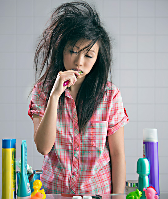 91285-brushing-teeth-burn-calories.jpg