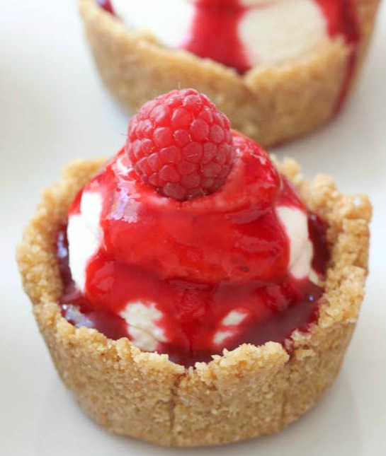 91503-mini-cheesecakes-raspberry.jpg