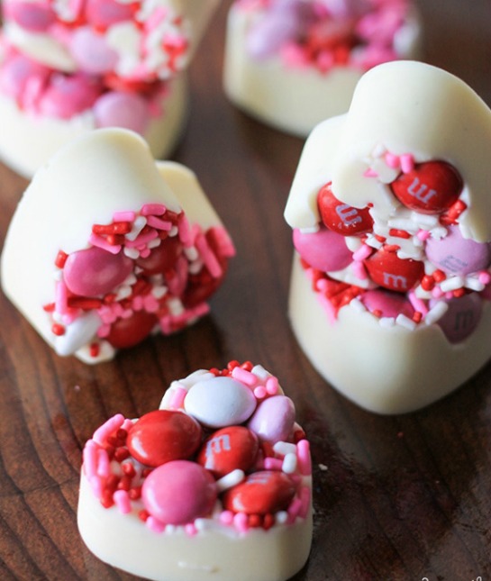 91514-white-chocolate-bark-bites.jpg