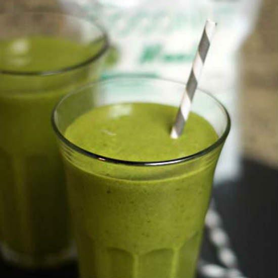 93597-green-lactation-smoothie.jpg