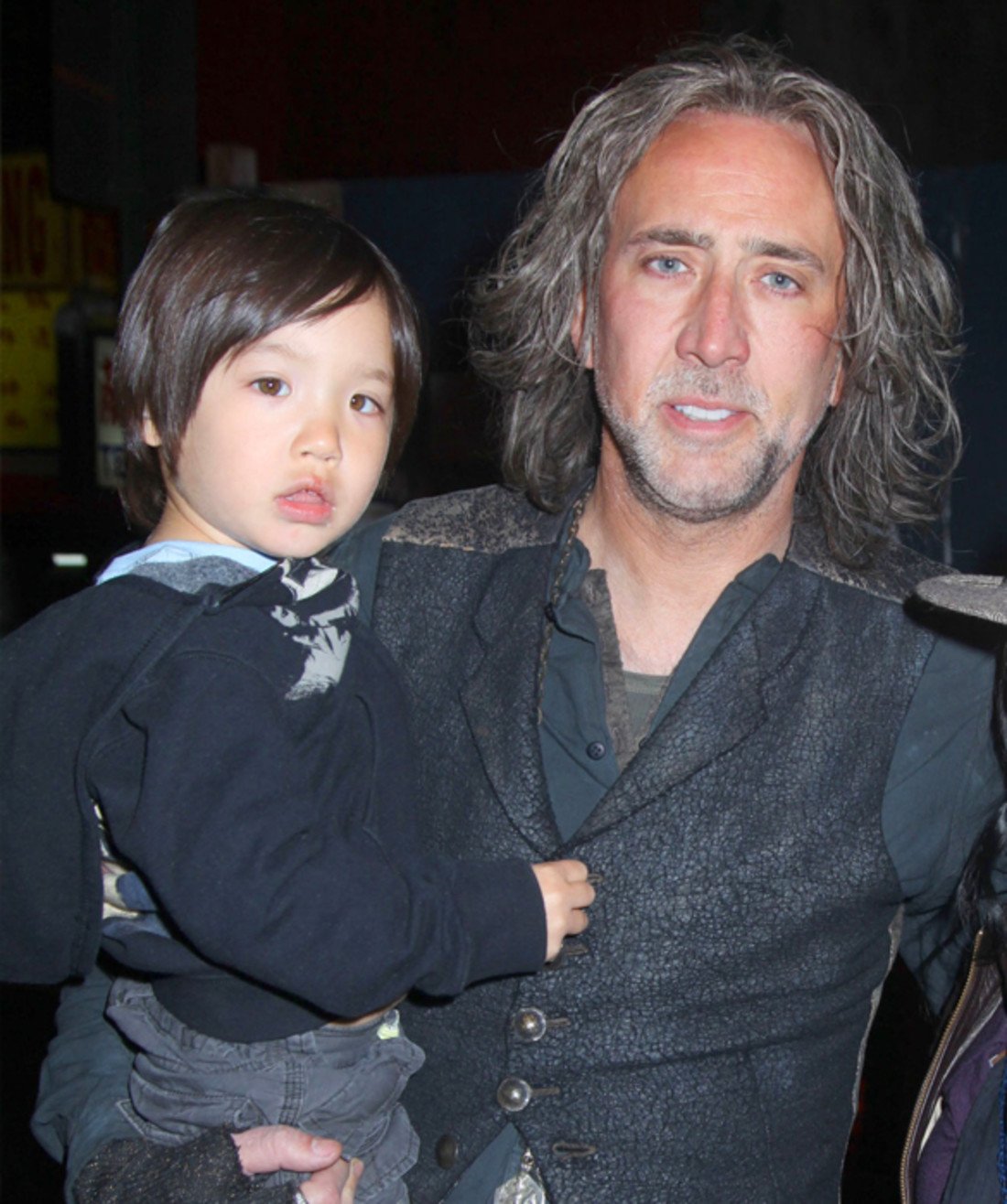 9422-nicolas-cage-bg-90414w3_cage_b_gr_01.jpg