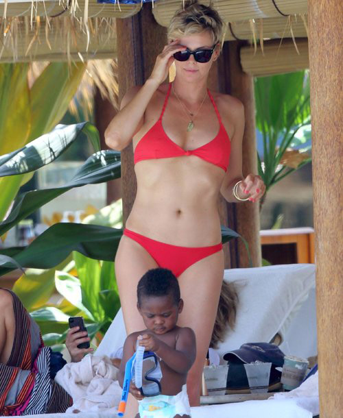 94646-charlize-theron.jpg