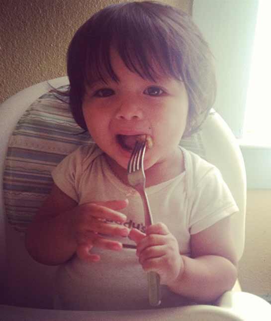 98882-2-baby-on-high-chair-eating.jpg 98882-2-baby-on-high-chair-eating.jpg