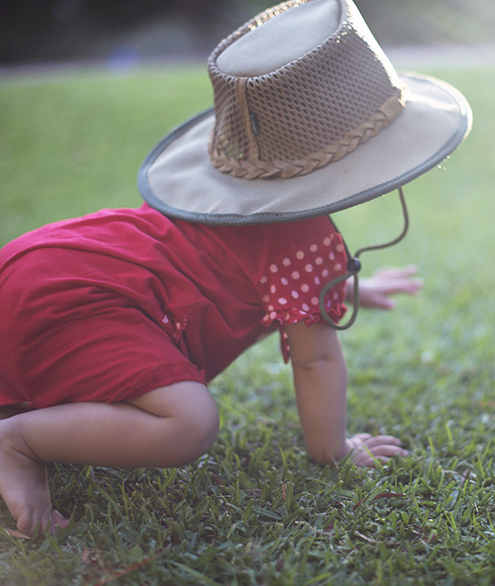 98886-6-baby-crawling.jpg 98886-6-baby-crawling.jpg