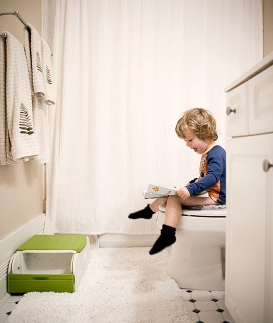99141-mom_potty-training-tips_06_initiate_getty_200544952-001.jpg