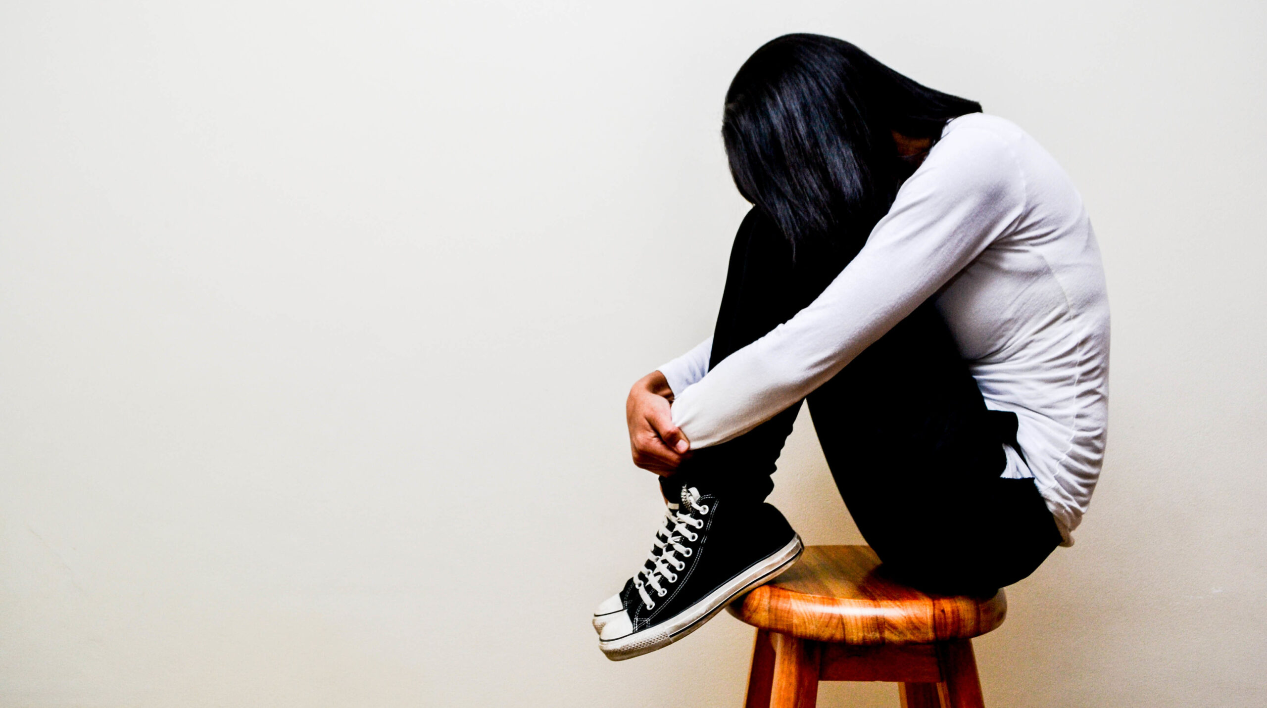 all-alone_t20_3J4bX7.jpg