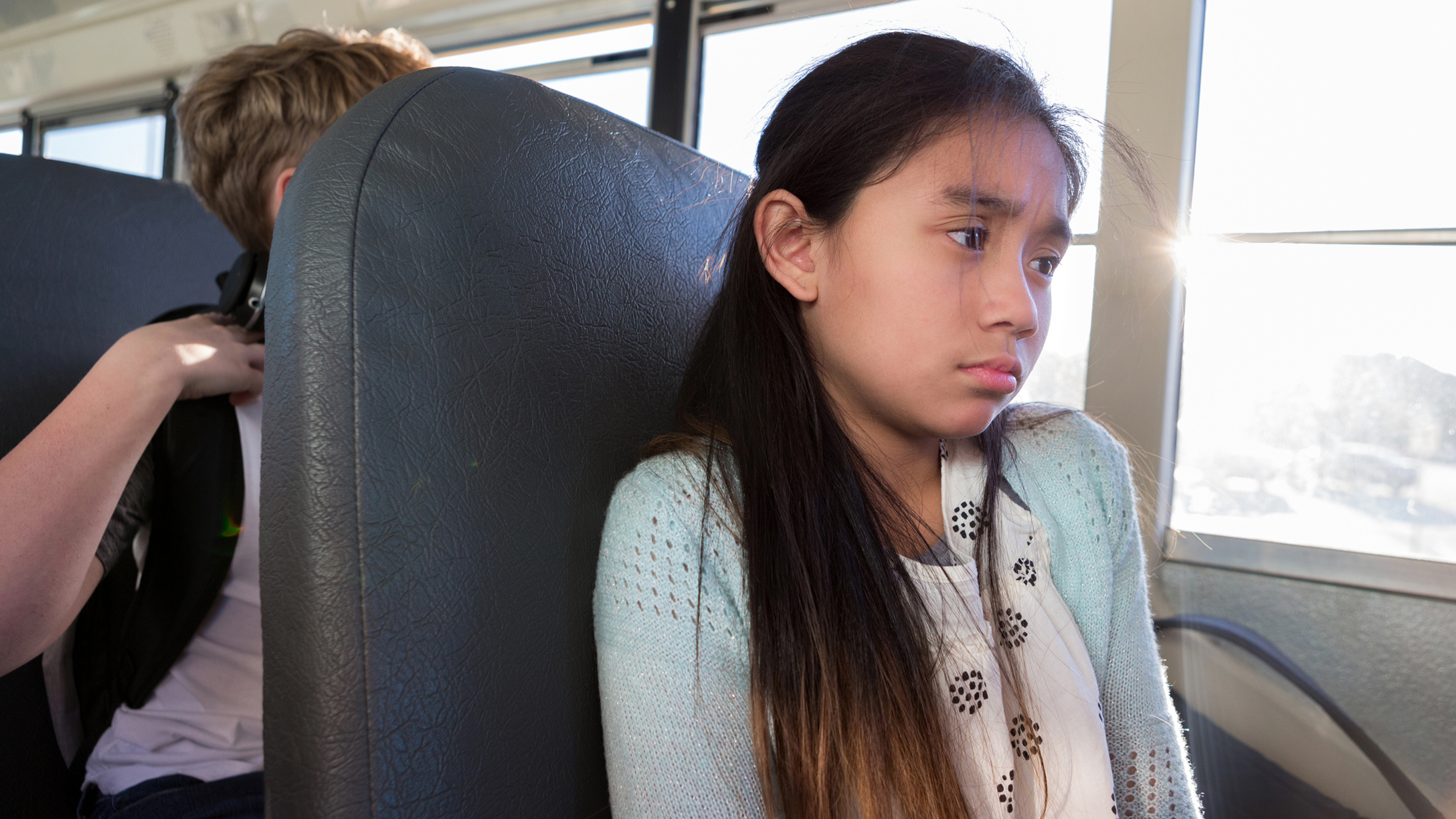 anxiety-in-children-featured