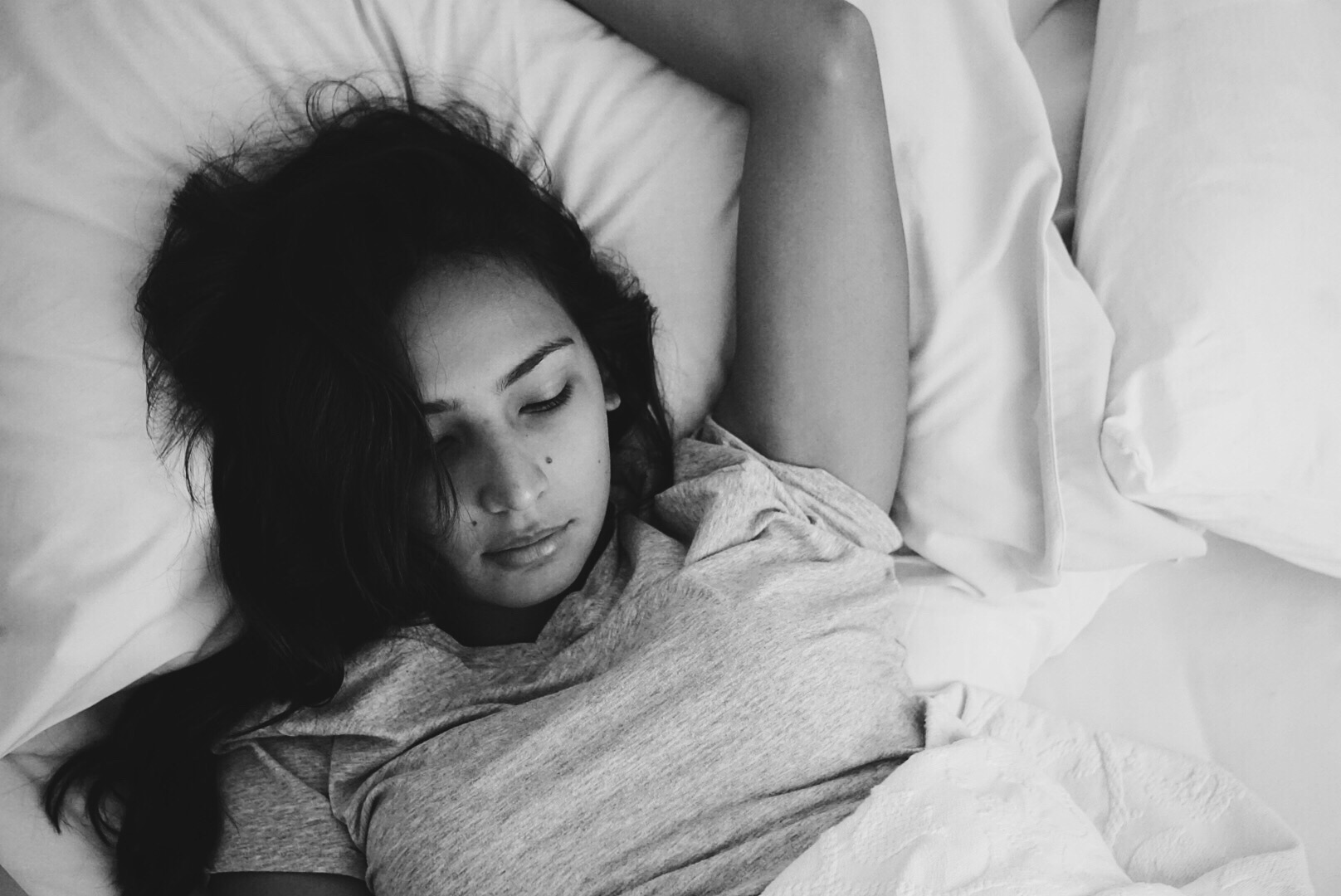 black-and-white-sleeping-morning-tired-sleepy t20 AeQJEZ