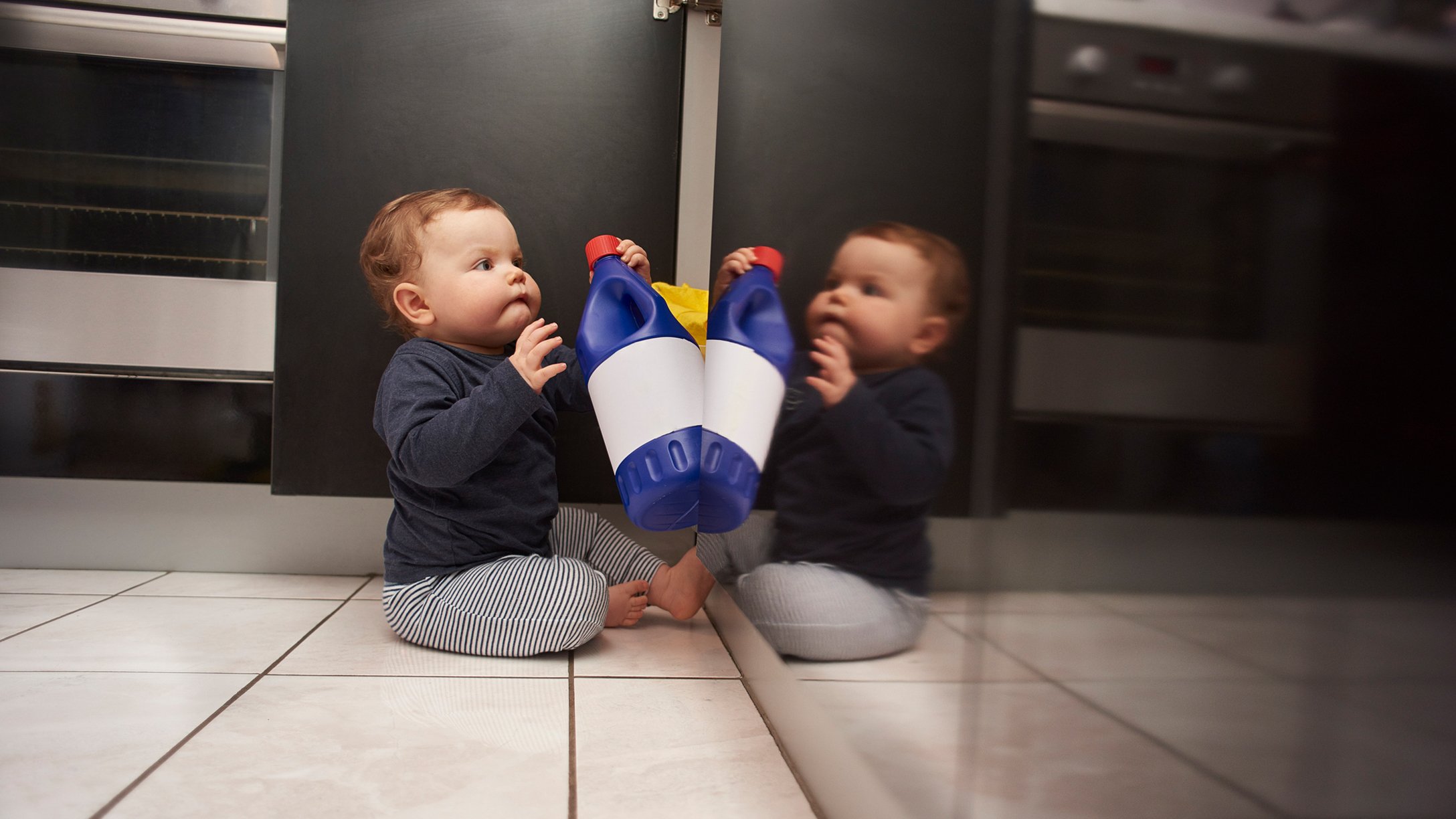 child-poisoning-first-aid-featured