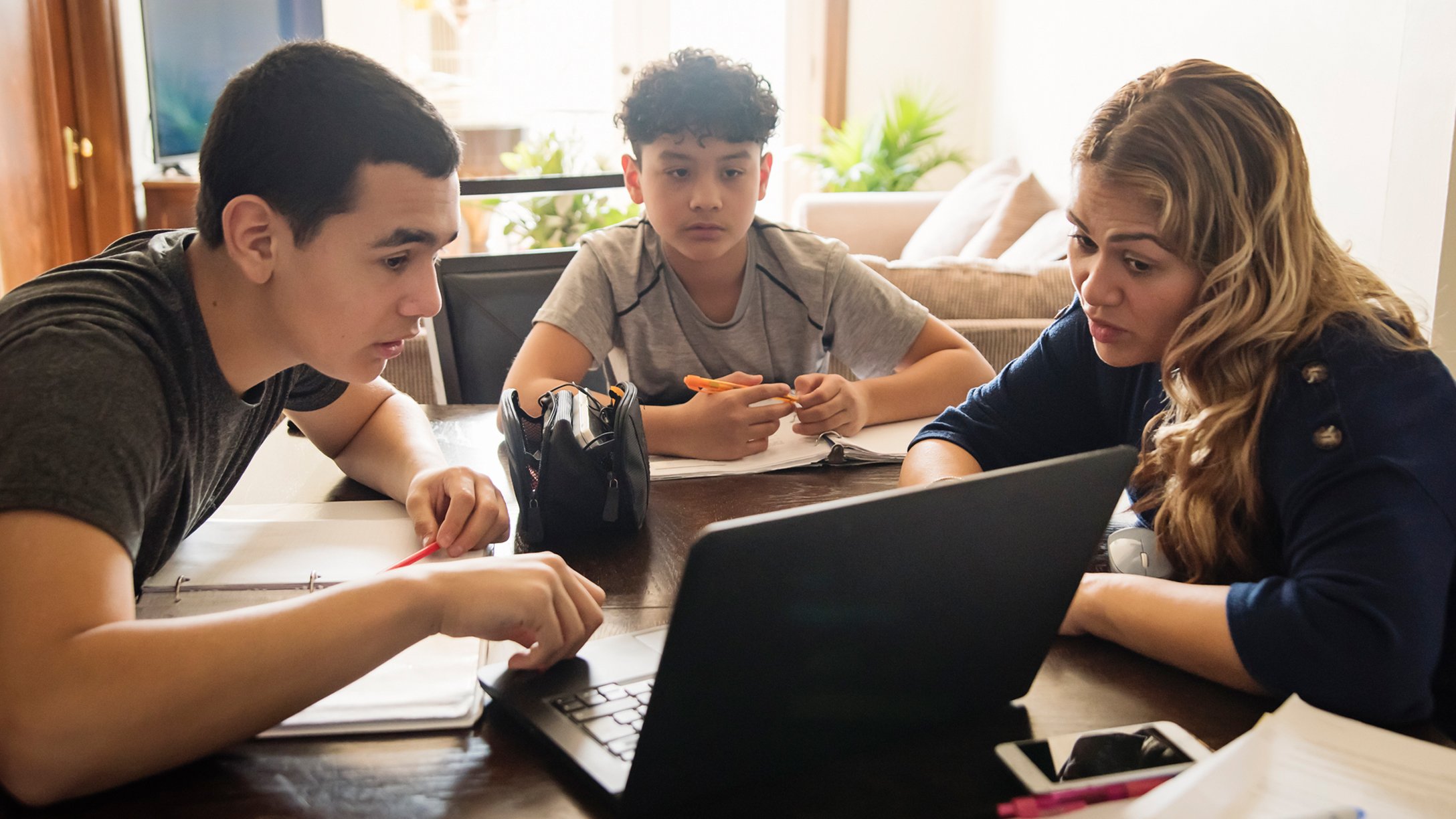 distance-learning-featured