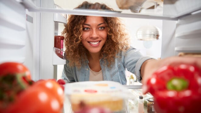 expired-food-safe-to-eat-featured