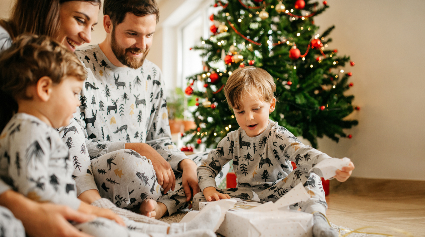 family_christmas_pjs_1.jpg