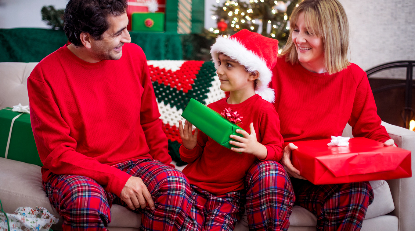 family_christmas_pjs_2.jpg