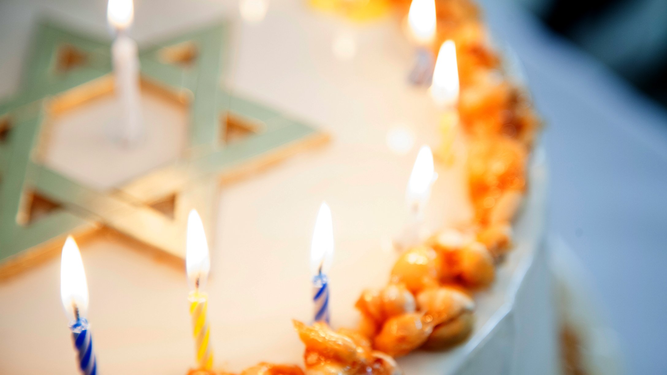 gifts-for-bat-bar-mitzvah-featured