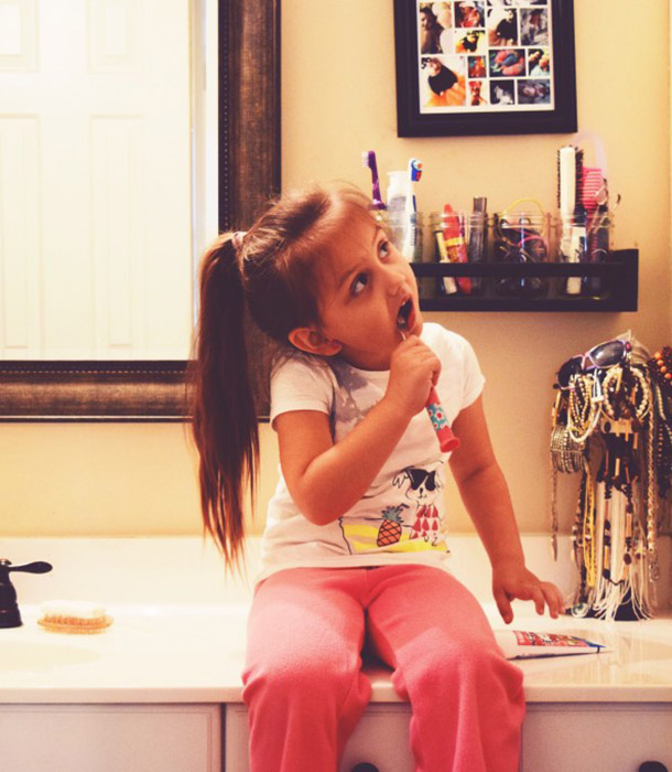 girl-brushing-teeth.jpg