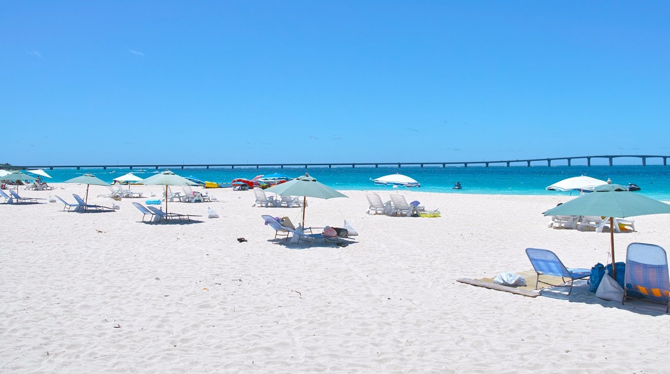 Midsummer Yonaha Maehama beach